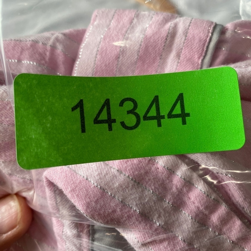 Victoria's Secret Women's Long Sleeve Pink Button Up Sleep Shirt Size‎ Medium - Picture 11 of 11
